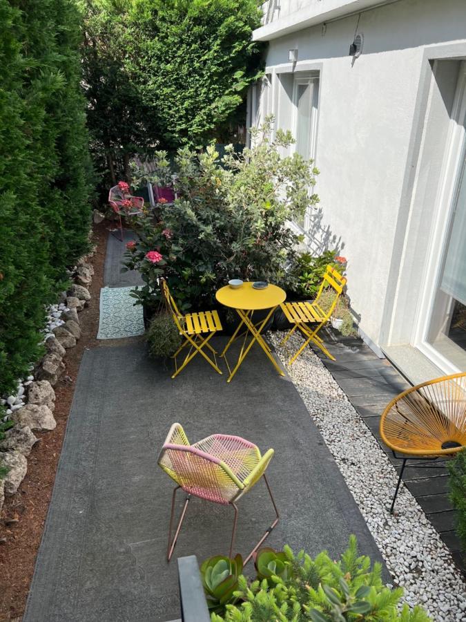 Joy Bed And Breakfast Albissola Marina Exteriör bild